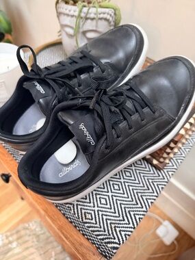 🦅 Allbirds womens Black plant 🌱 pacer Casual Sneakers. Size 7.